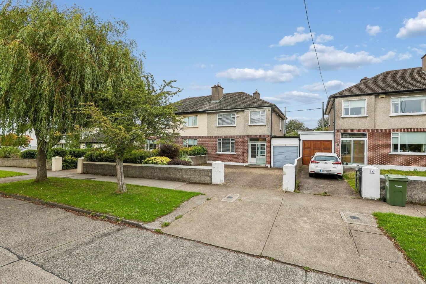 8 Eden Park Road 2 of 26