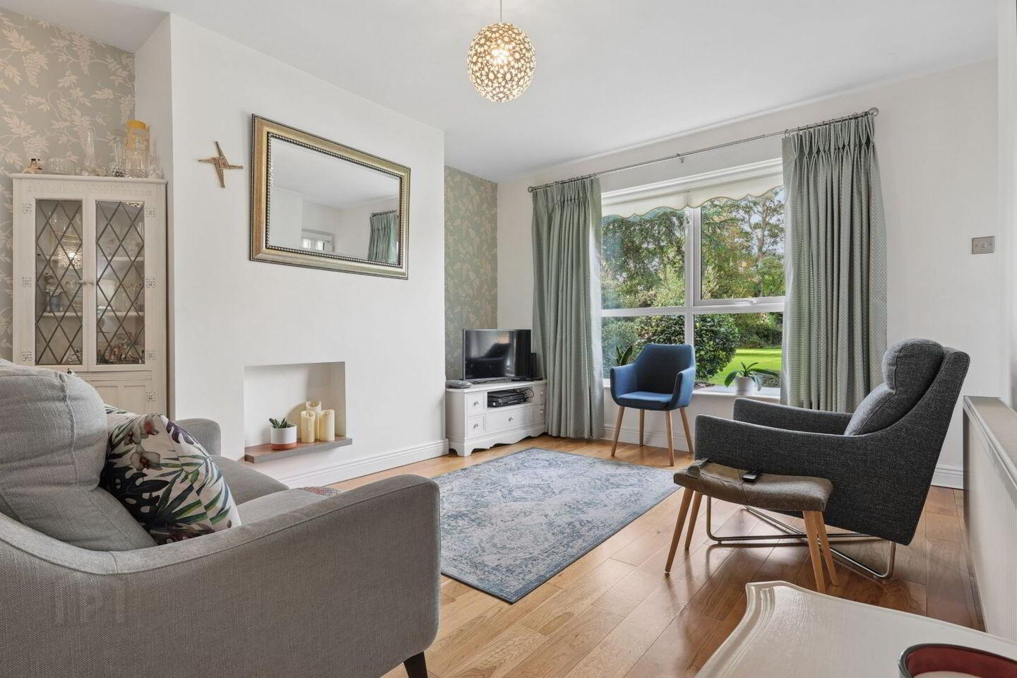 13 Cremorne 3 of 26