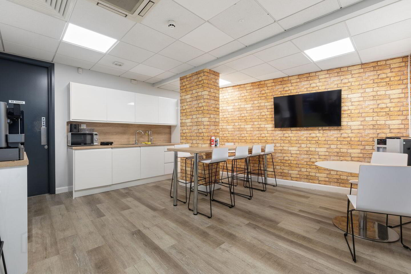 Ground Floor, Ulysses House, 23/24 Foley Street 10 of 11