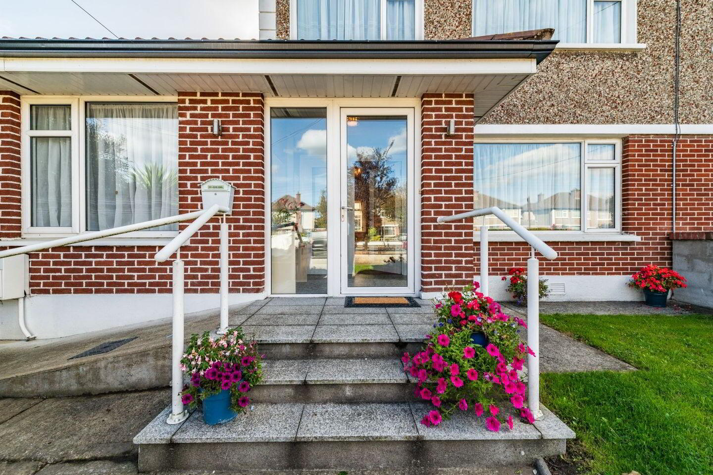 6 Templeville Road 2 of 33