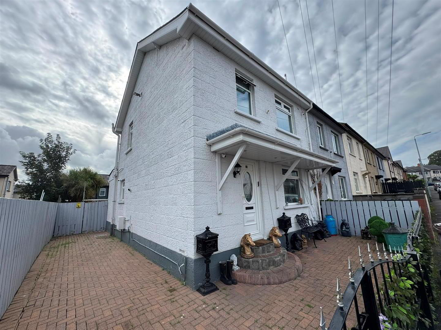 2 Whitewell Parade 15 of 15