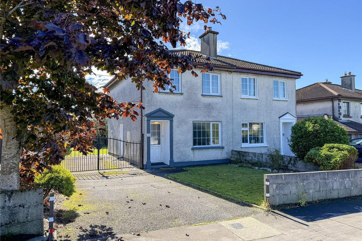 43 Crestwood 1 of 16