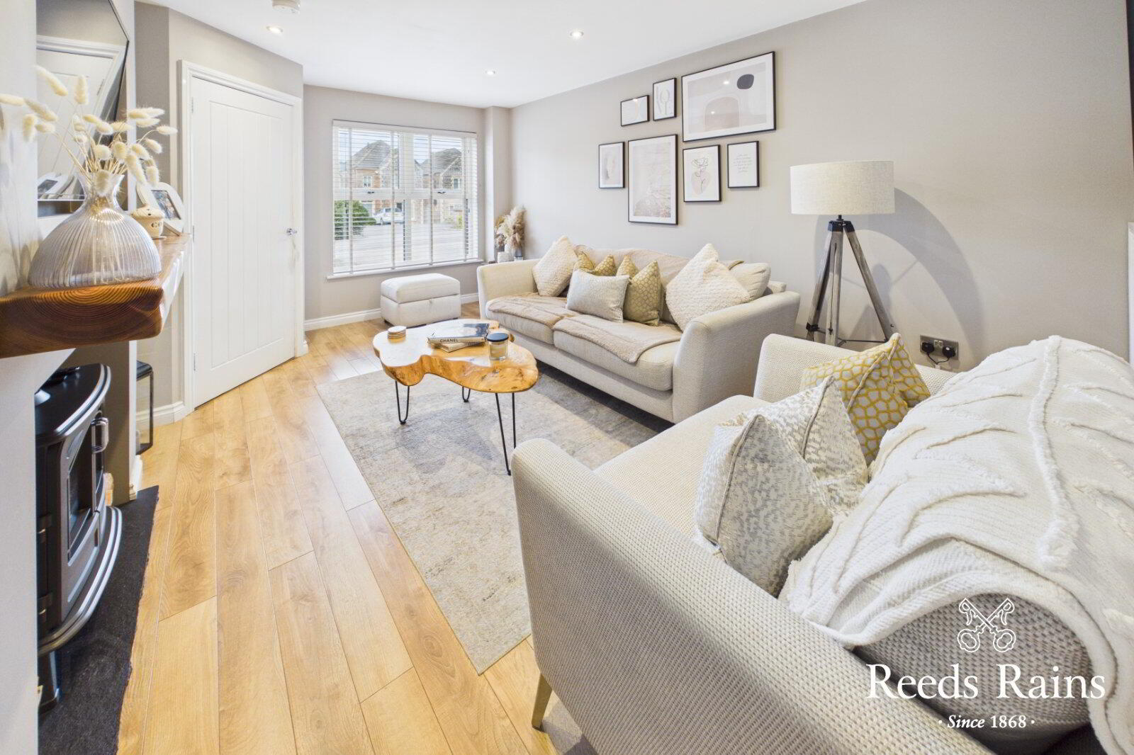14 Millers Park Avenue 2 of 23
