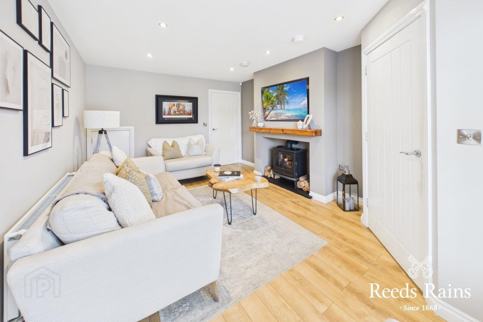 14 Millers Park Avenue 3 of 23