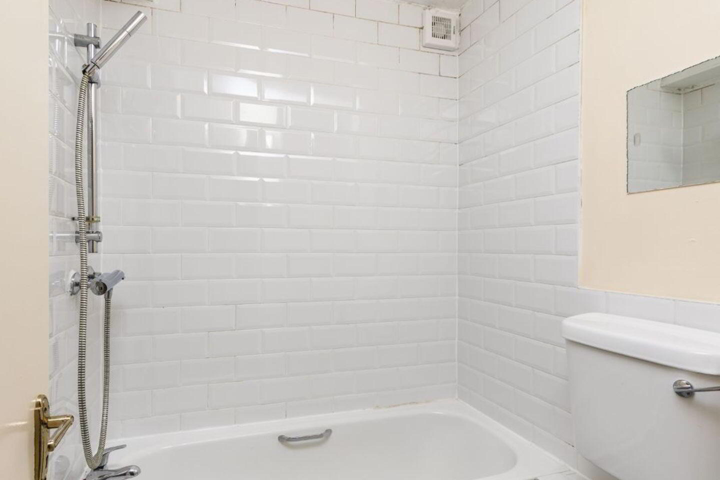 Apartment 5 436 North Circular Road 9 of 10