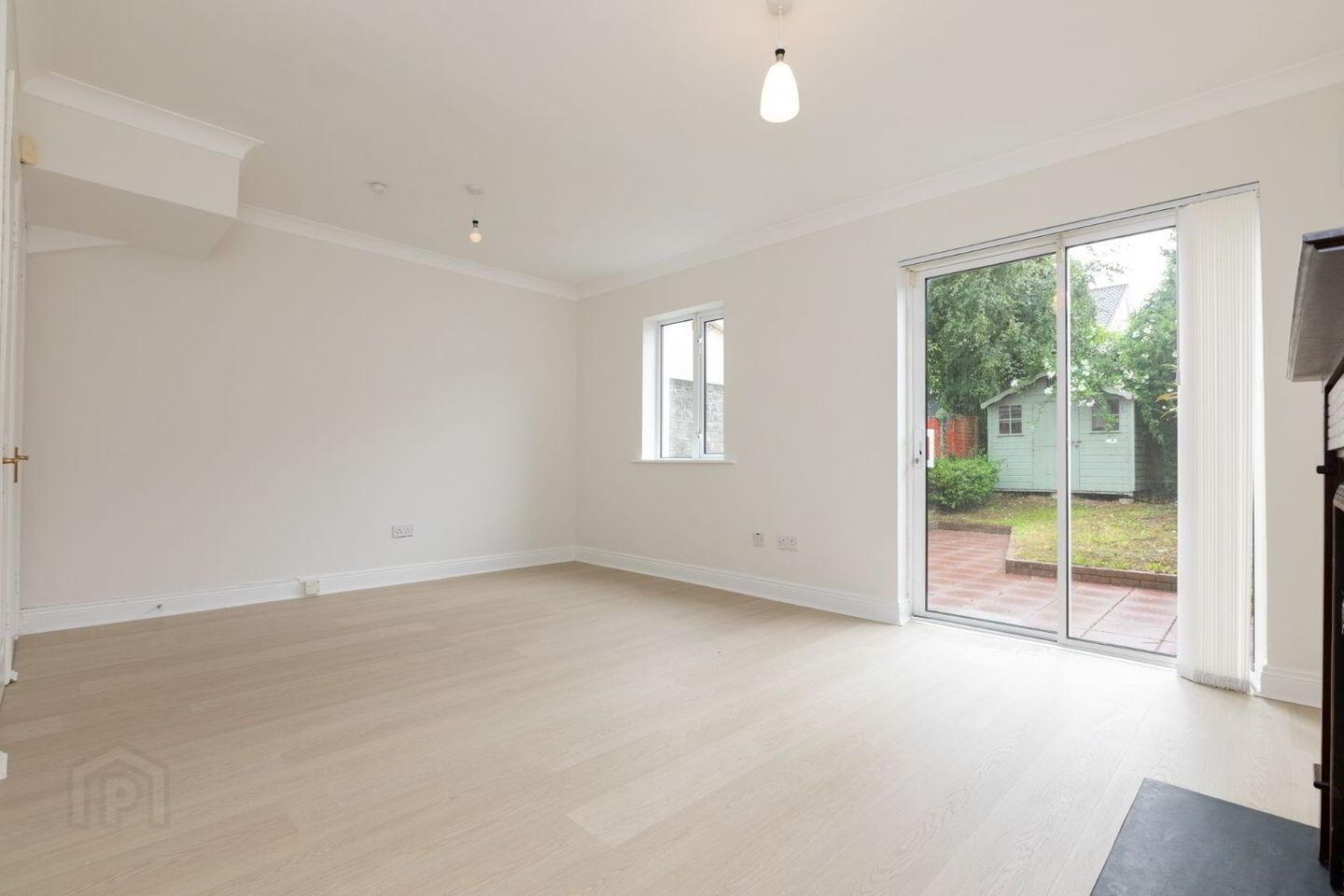 119 Carysfort Park 2 of 3