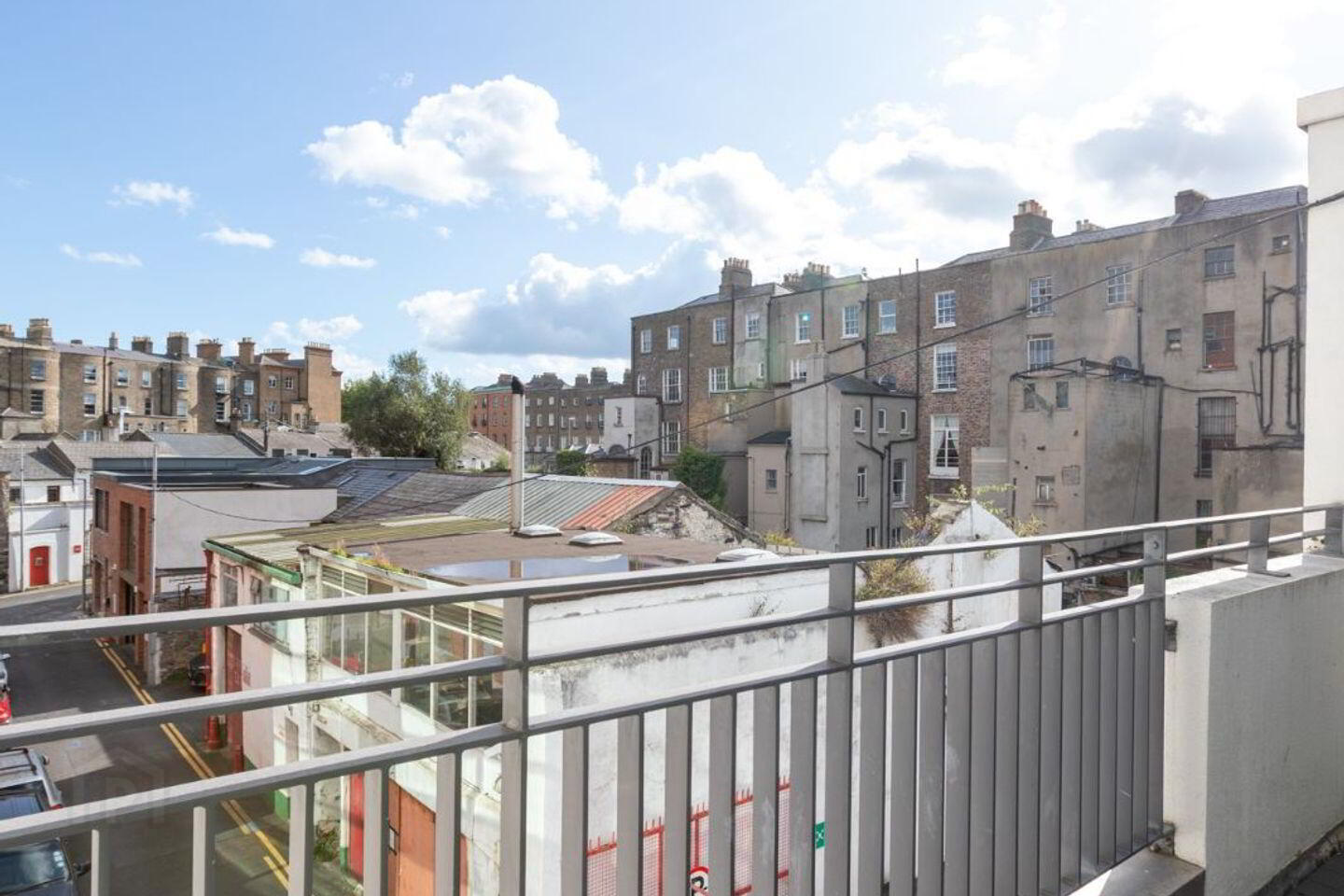 Apartment 3 70 Leeson Close 2 of 3