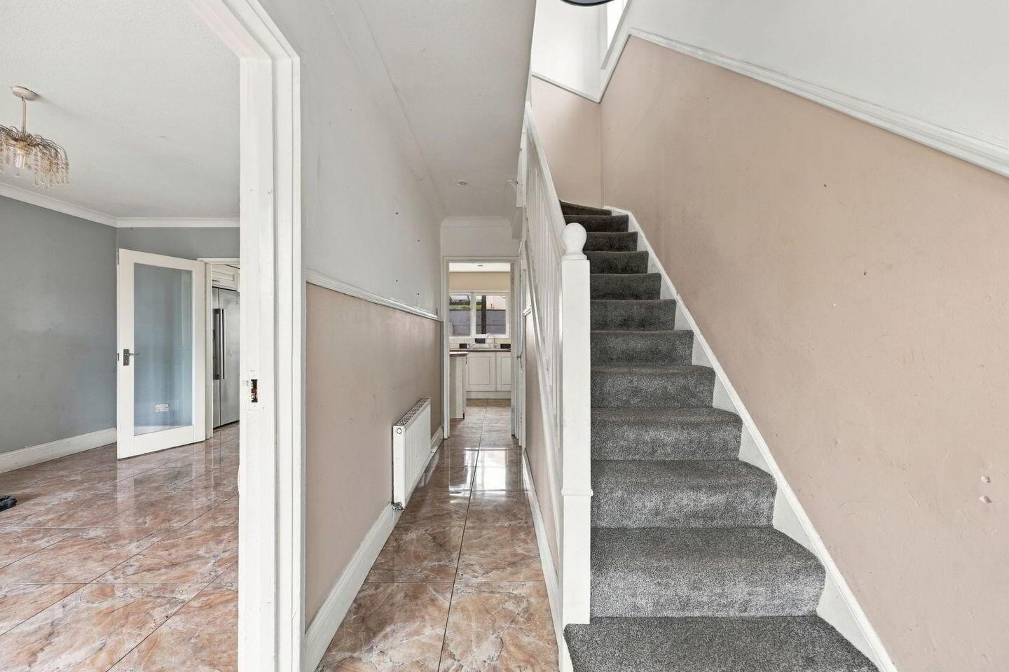 50 Ashfield Rise 2 of 16
