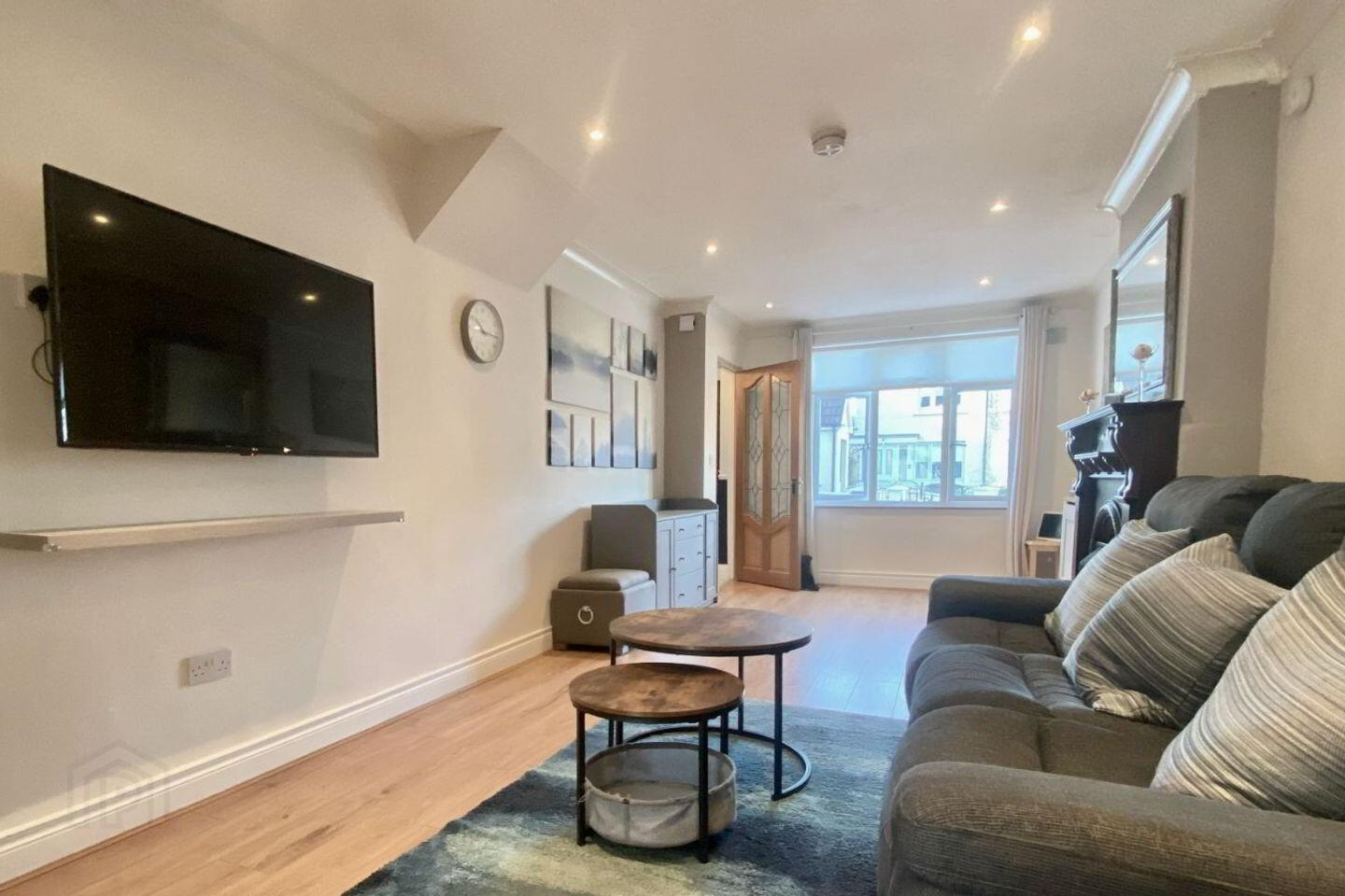 48 Devenish Road 3 of 21