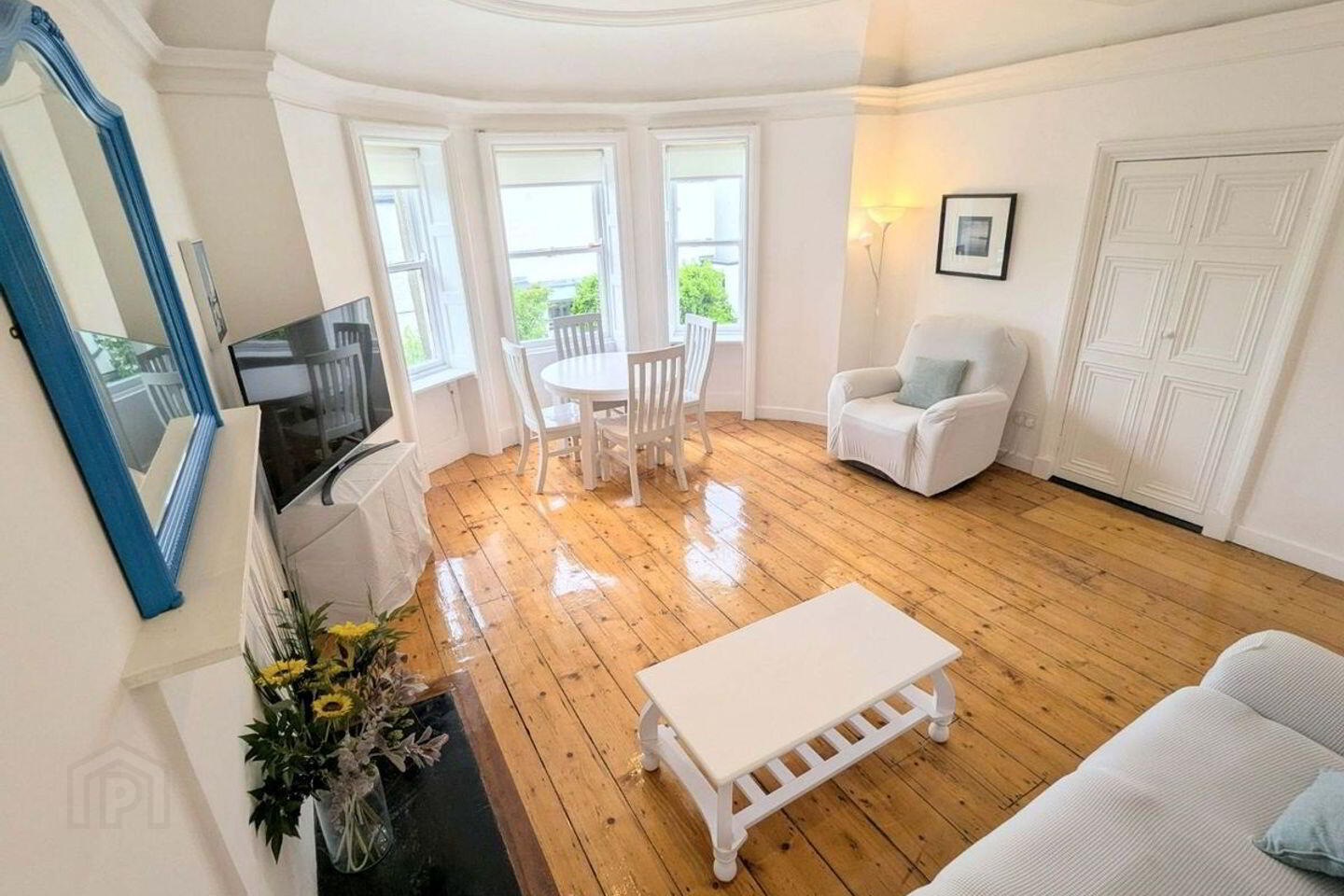 Apartment 1 Gledswood Mews 83 Bird Avenue 3 of 13