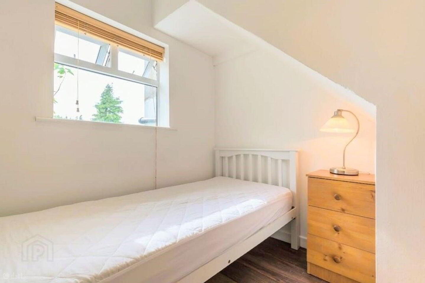 Apartment 1 Gledswood Mews 83 Bird Avenue 12 of 13