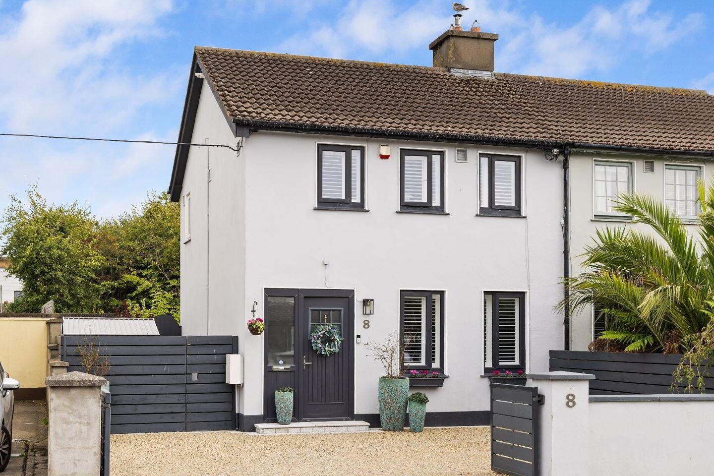 8 Rollins Court 1 of 14