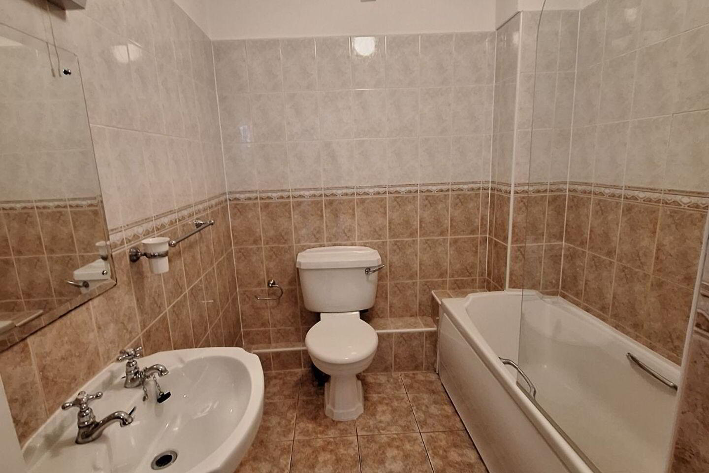 Apartment 53 Irishtown Central 6 of 7