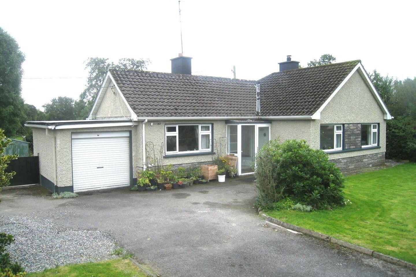 Aghadegnan 1 of 19