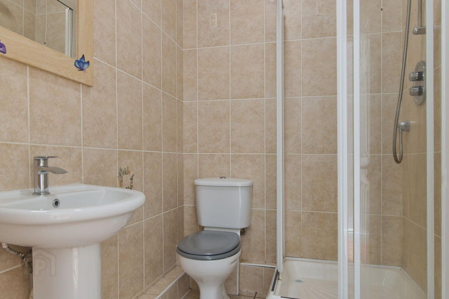 Apt 36A, Lansdowne Valley 10 of 11