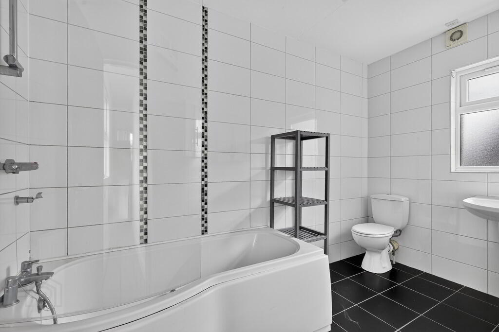 Apartment 3 Osborne Court 10 of 11