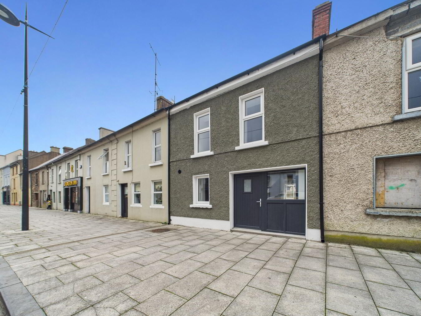 18B Kickham Street 2 of 15