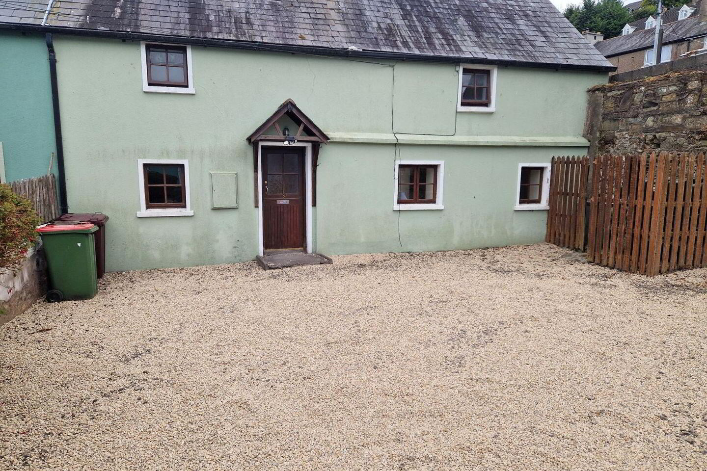 3 The Cottages 10 of 11