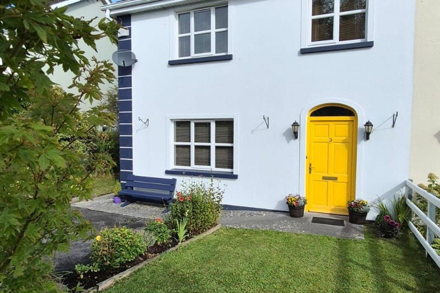 3 Hollypark Avenue 2 of 24