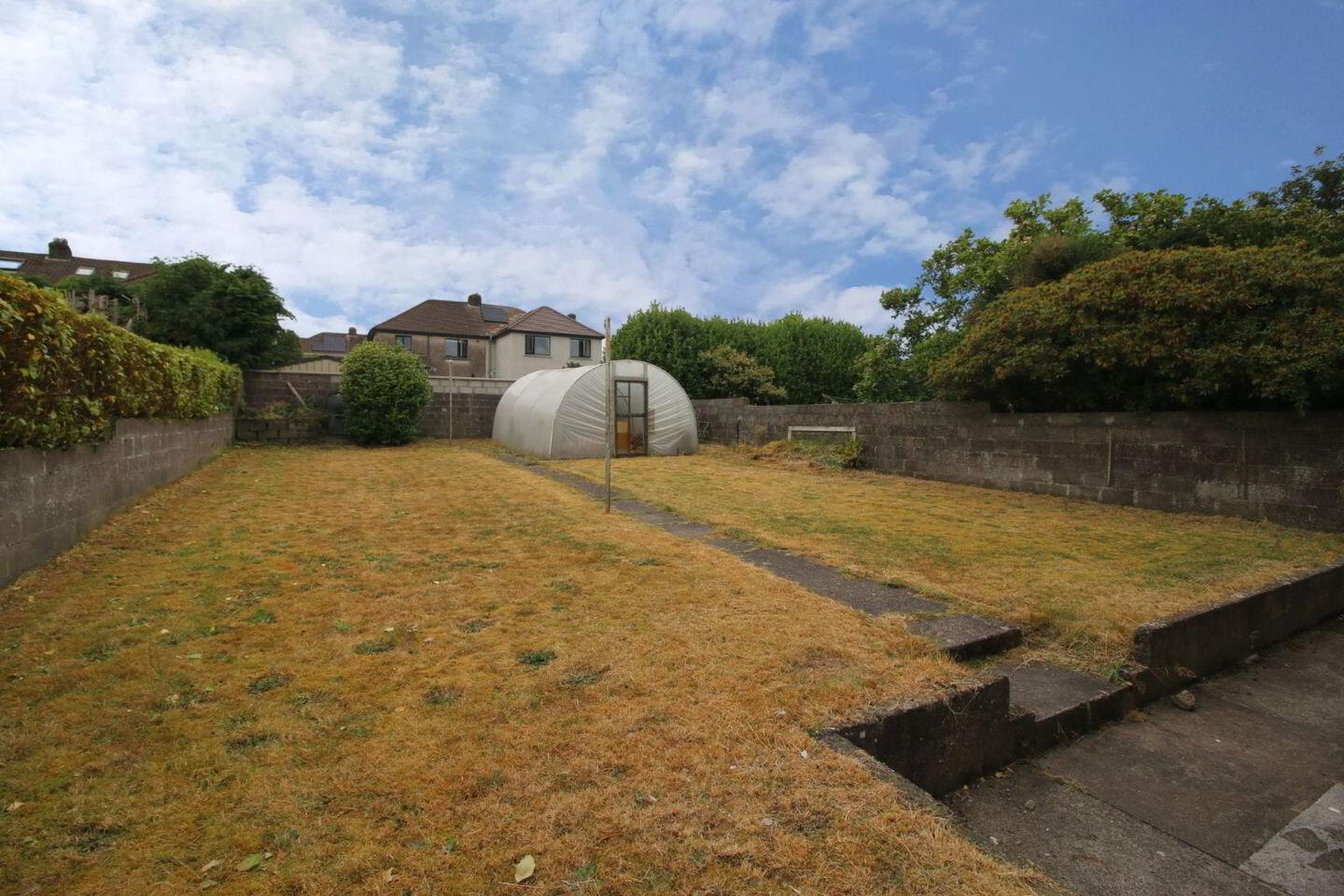 7 Rosegreen Avenue 3 of 5