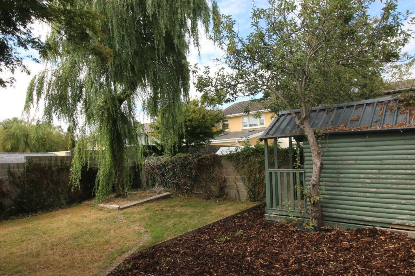 13 Pembroke Wood 5 of 5