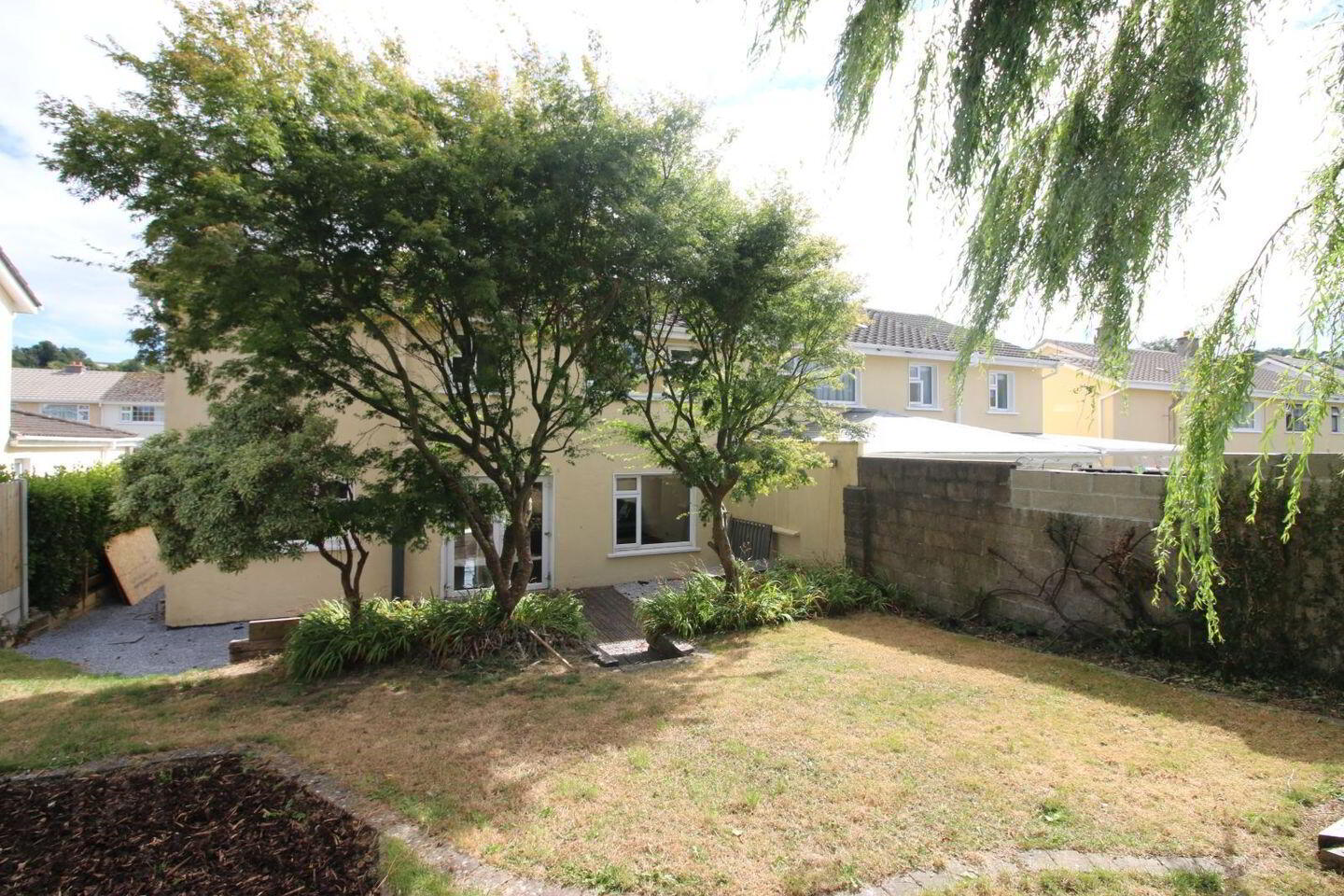 13 Pembroke Wood 31 of 32