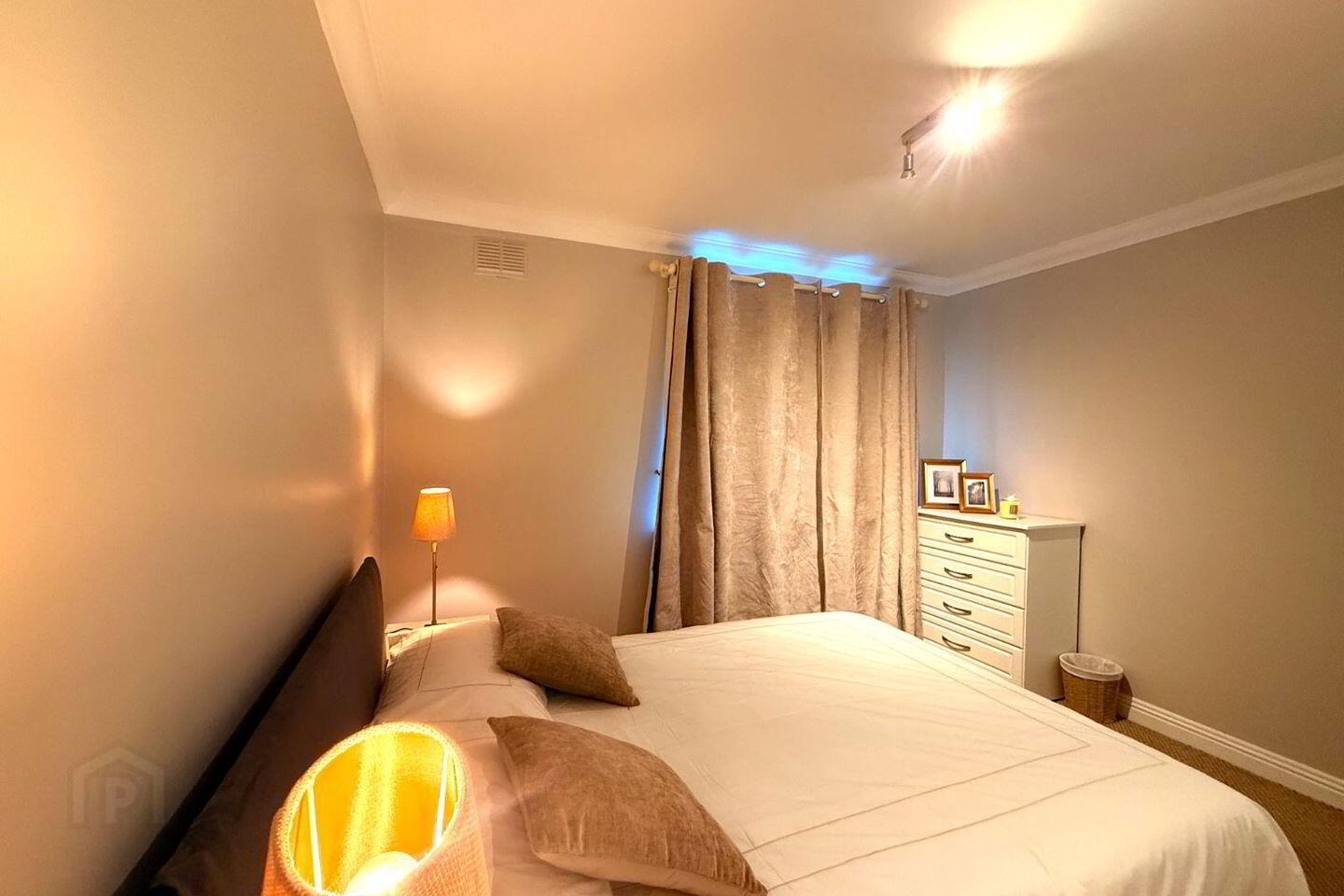 Apartment 8 Esker Glenn 9 of 10