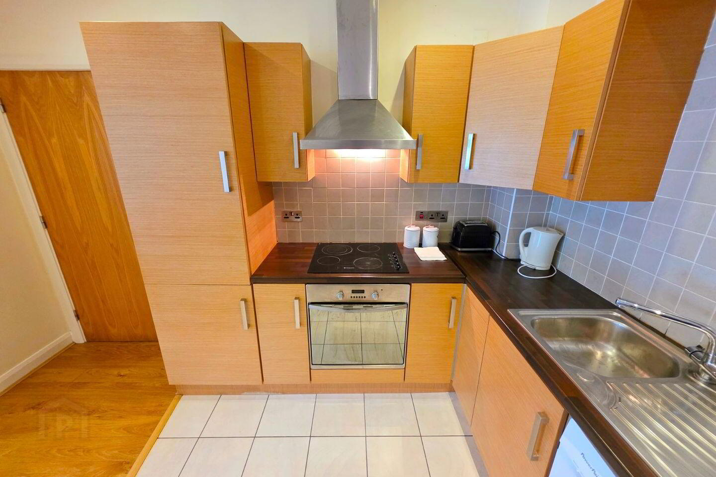 Apartment 27 Boíreann Bheag 12 of 12