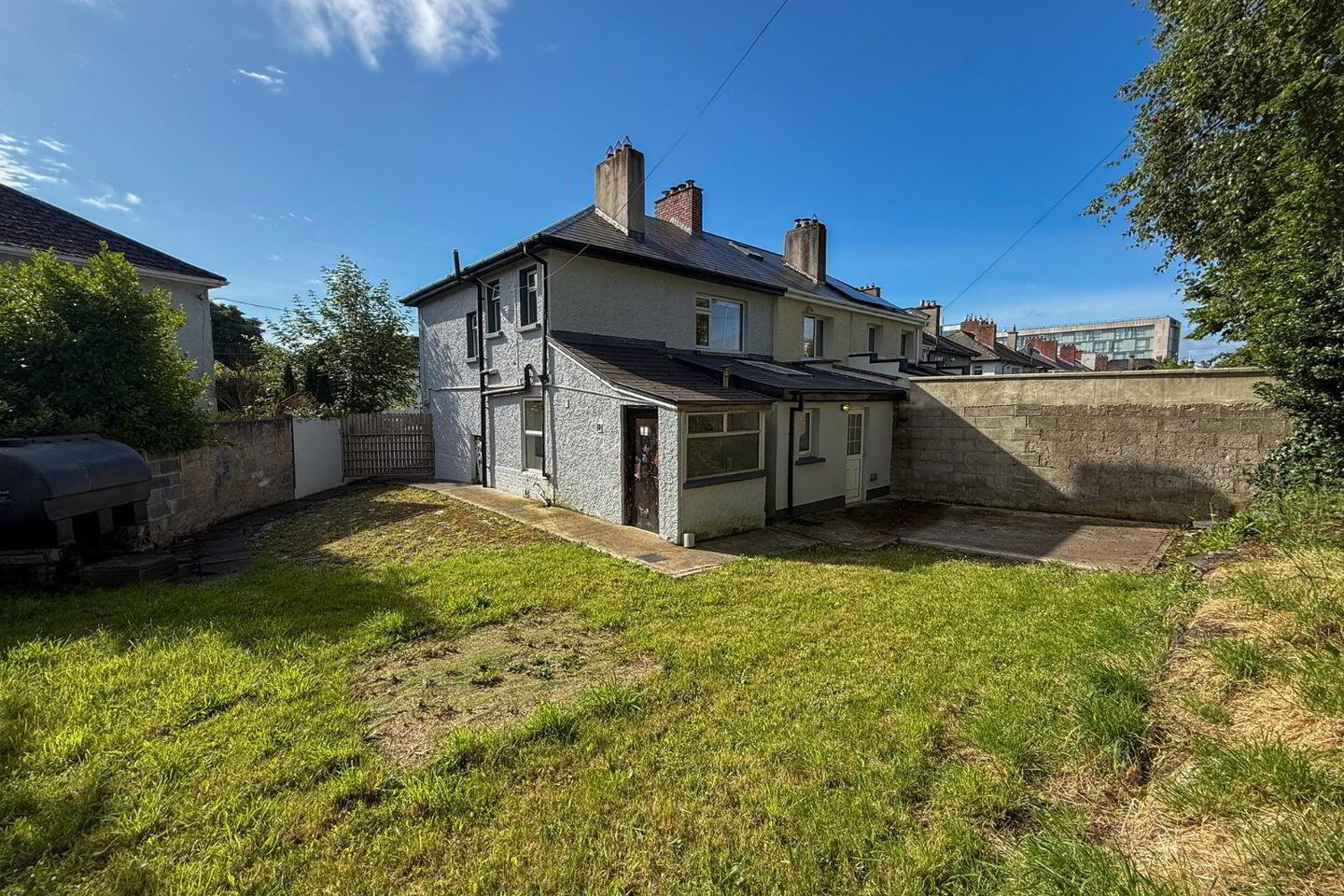 12 Belfield Park 31 of 31