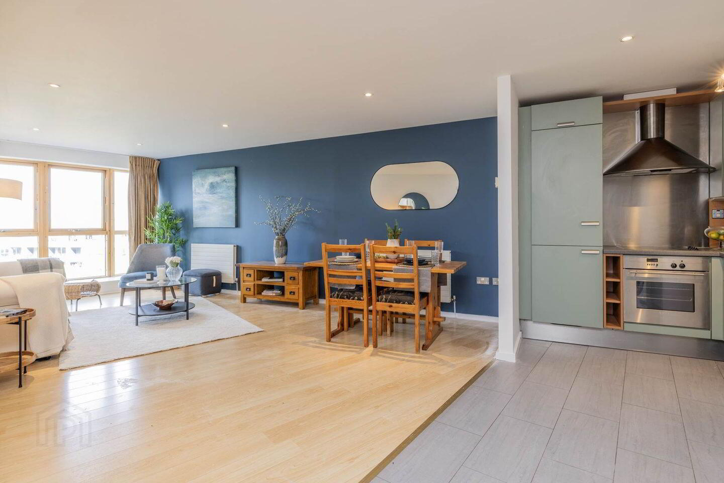 Apt 48, Convent Hall 6 of 6