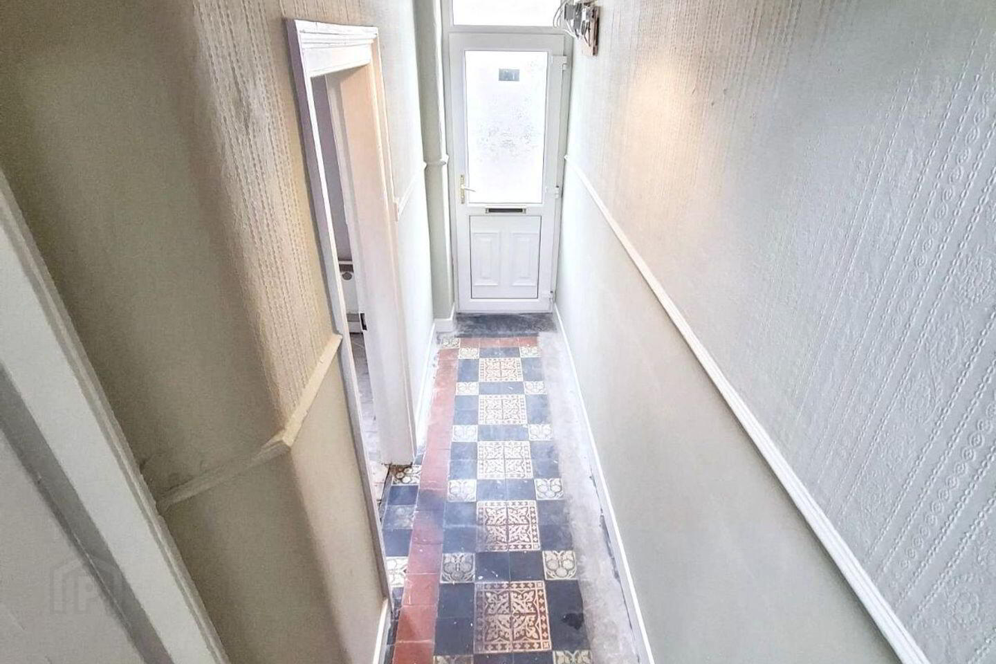 13 Saint Nessan Street 4 of 5