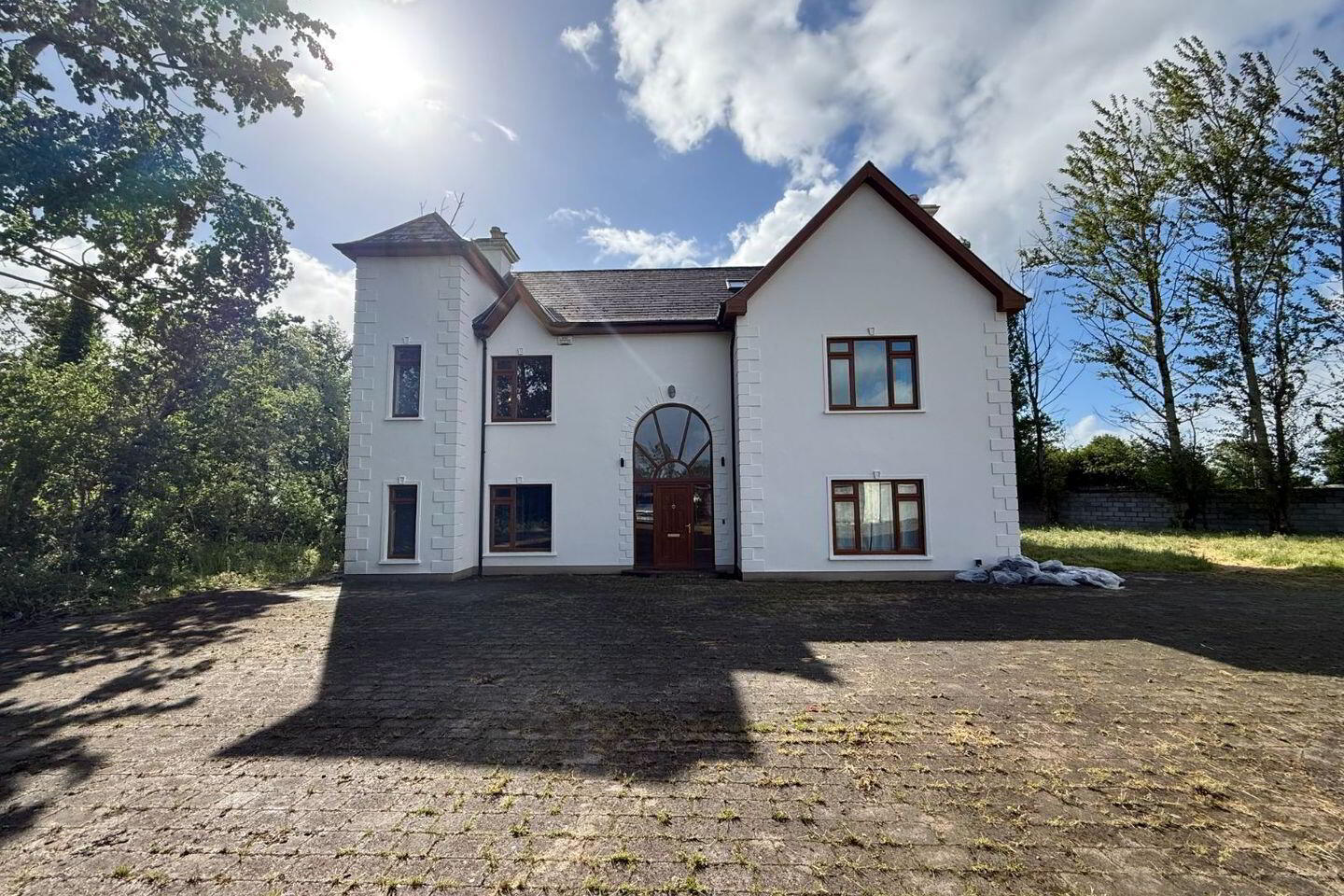 Moyhill 24 of 24