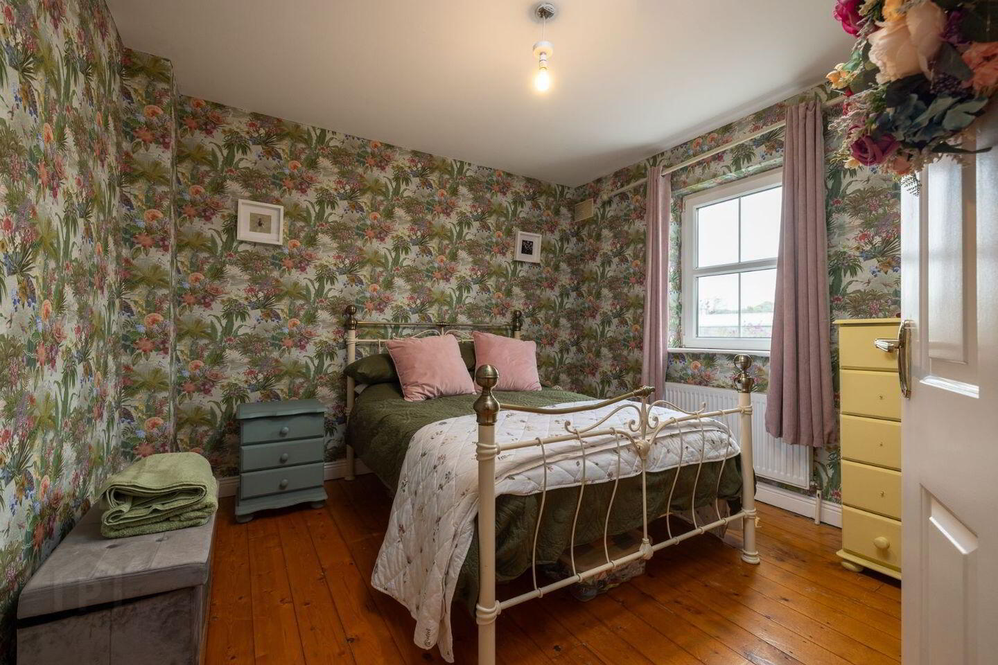 4 Seafield Close 20 of 20