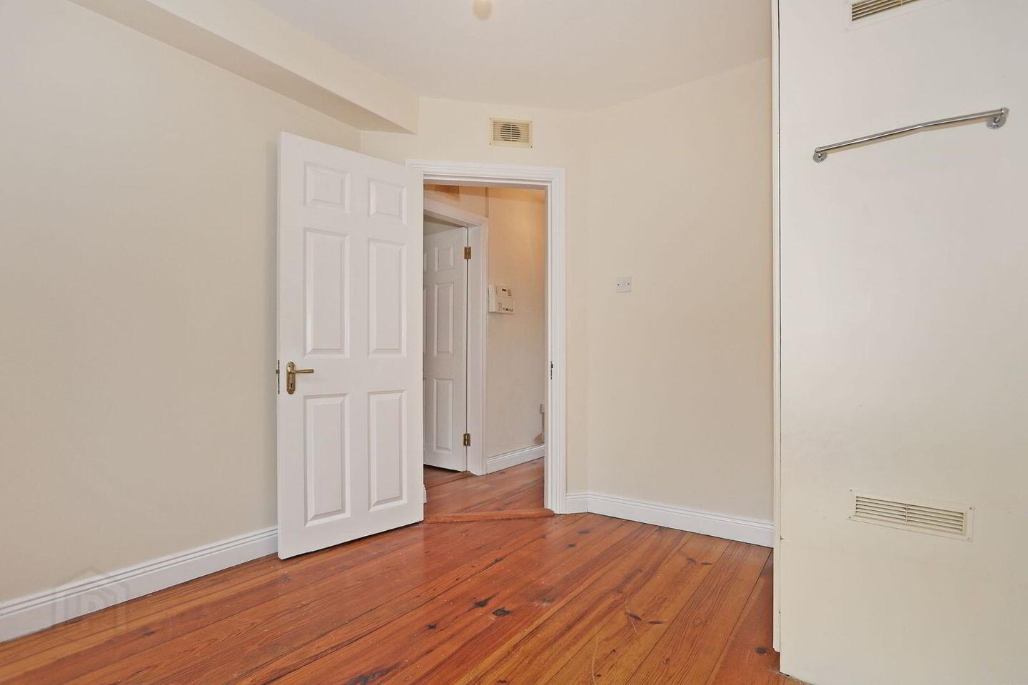 Apartment 14 Heritage Close 14 of 14