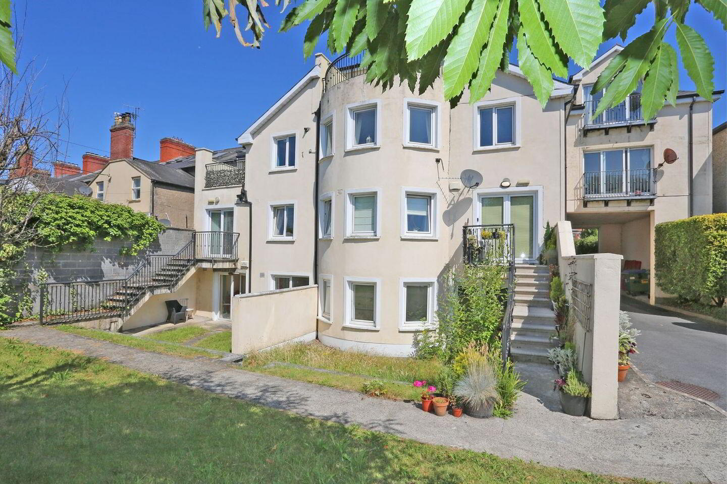 Apartment 2 Ardara Court 4 of 4