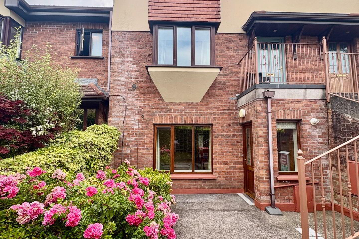 90 Welwyn Road 1 of 4