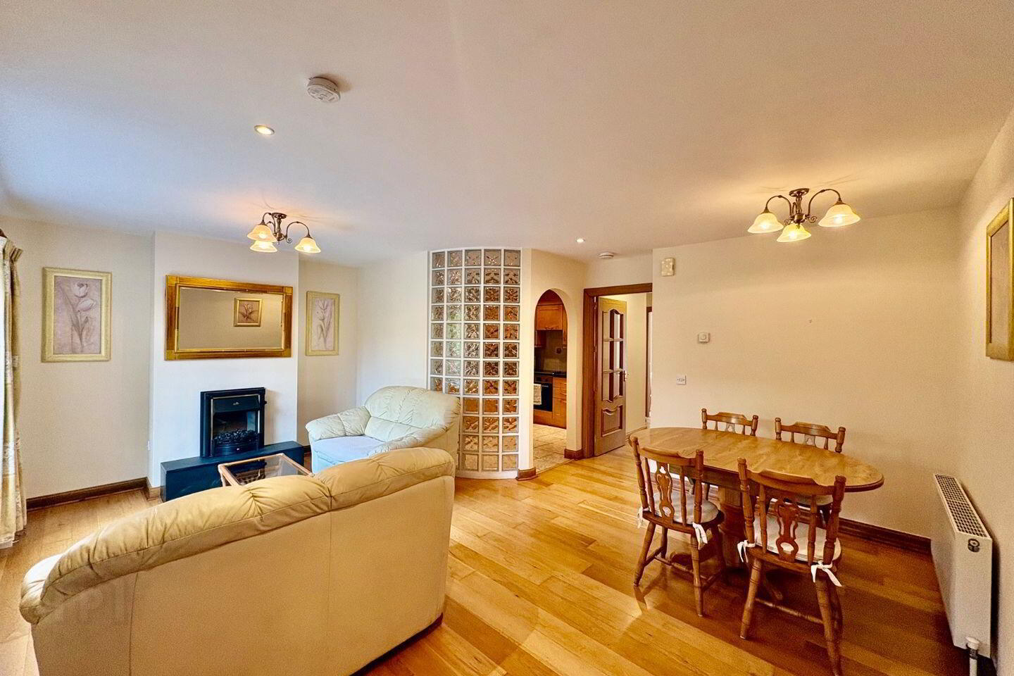 90 Welwyn Road 2 of 4