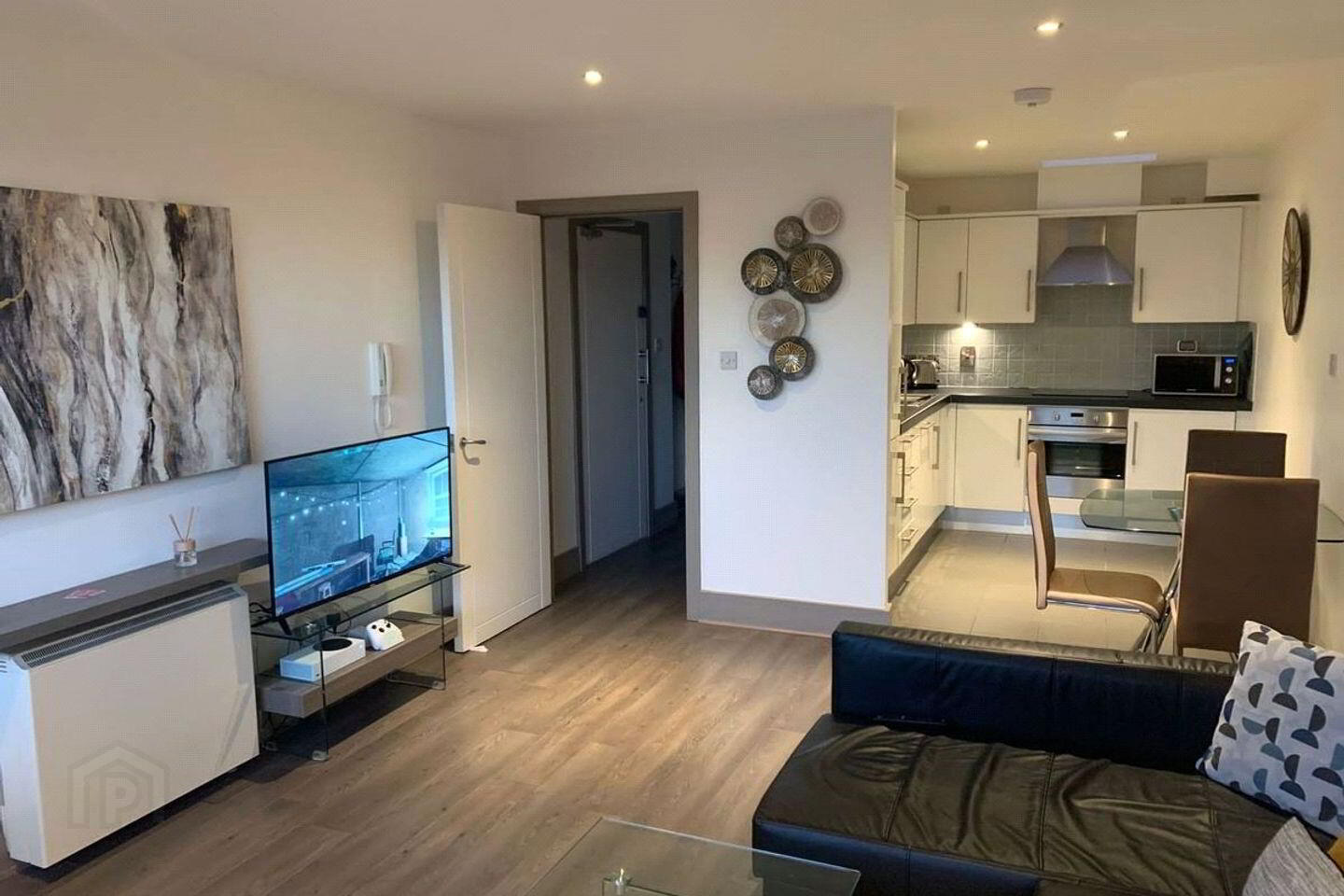 Apt 11, 37/38 Capel Street 2 of 4