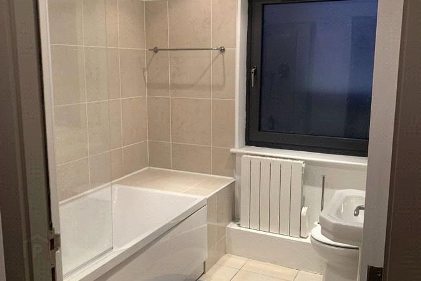Apt 11, 37/38 Capel Street 5 of 5