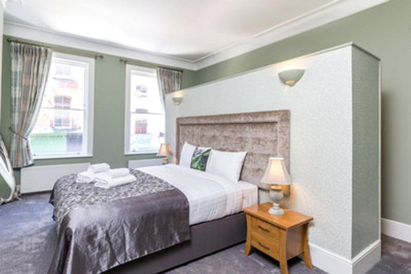 Apt 1, 37/38 Capel Street 3 of 4