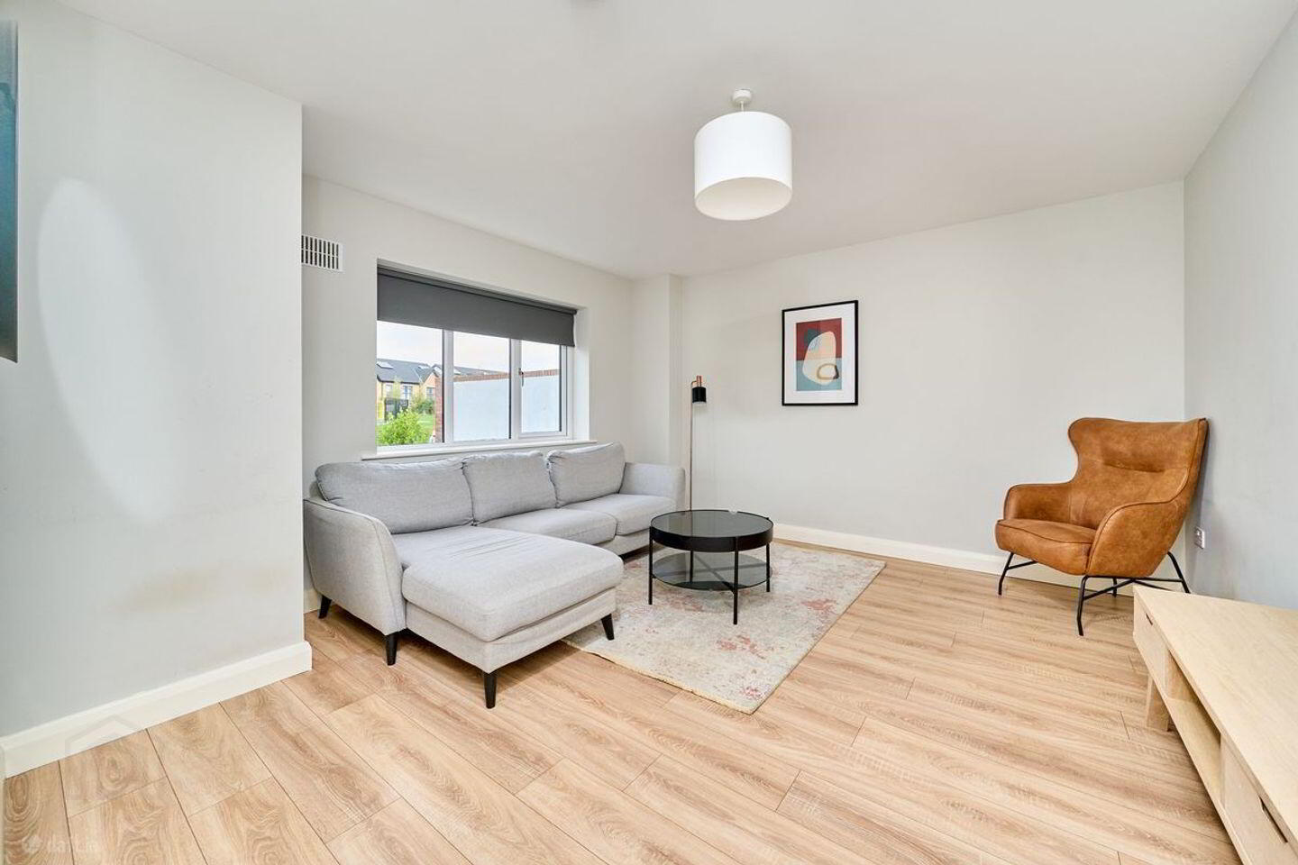 2 Bay Meadows Grove 2 of 4