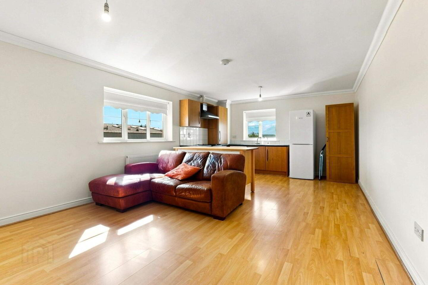 14 Brackenwood Lane 2 of 6