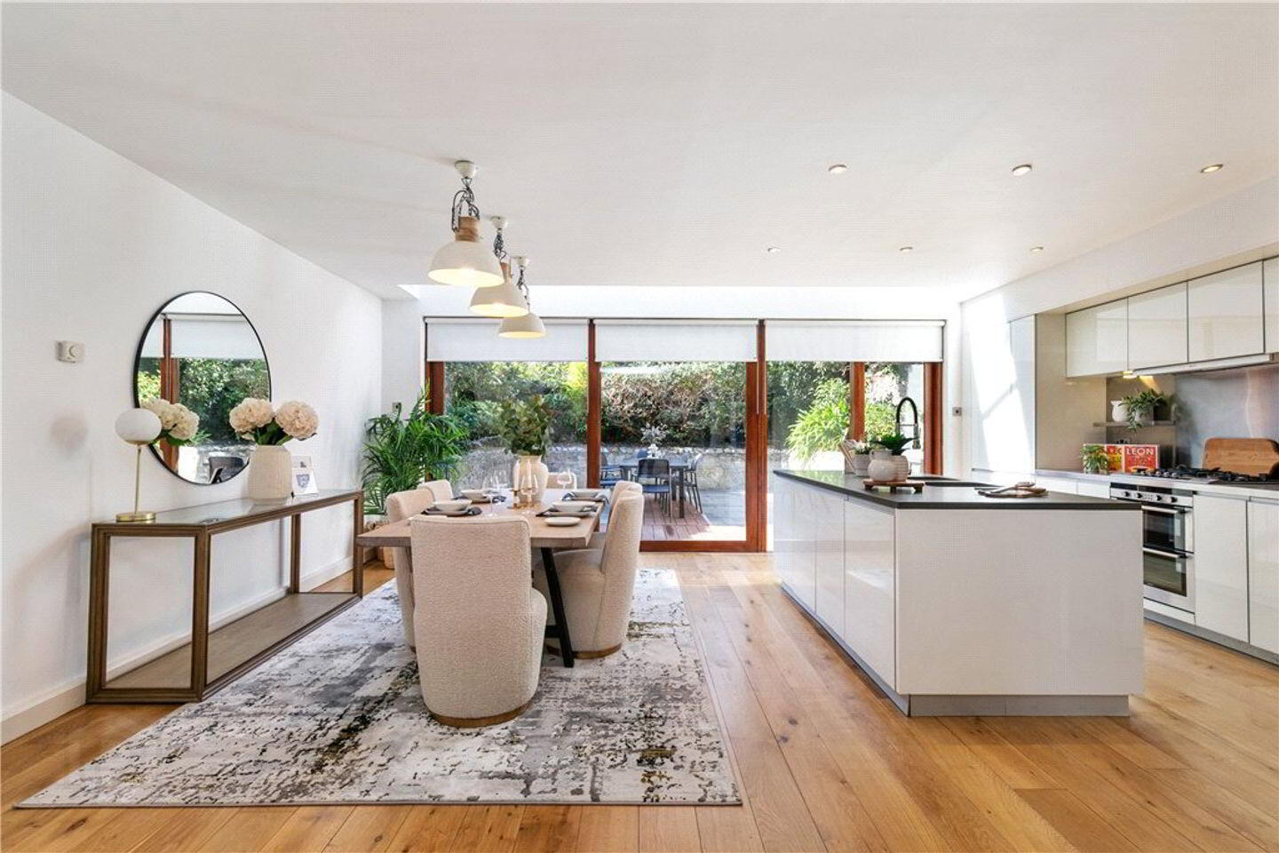 Cove Villa, 1A Lower Albert Road 2 of 26