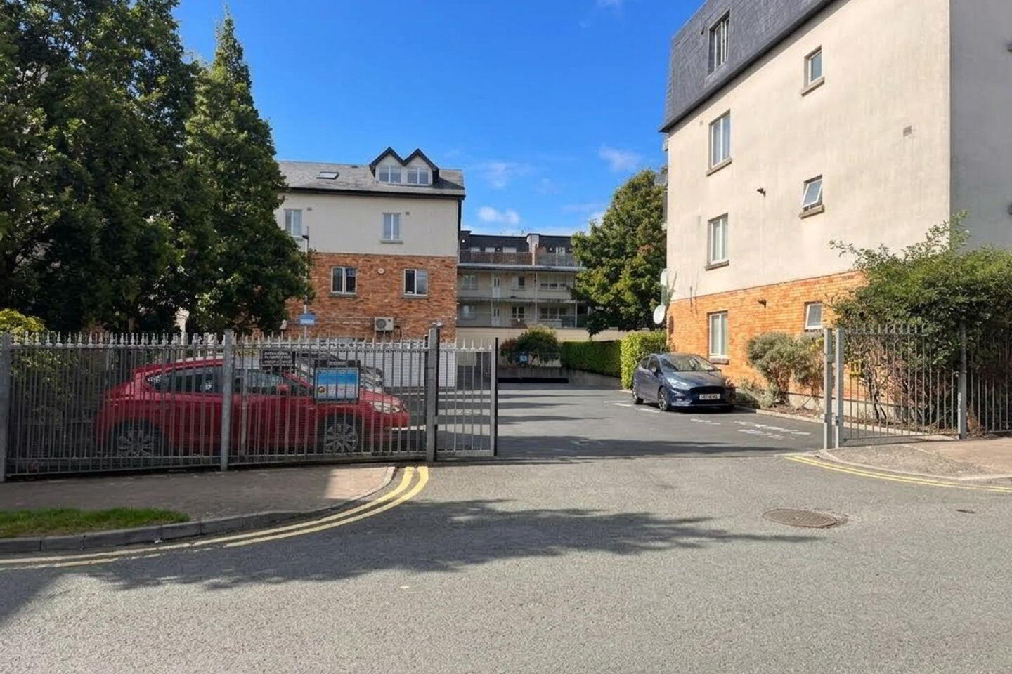 Apartment 30 Block 3 Eaton Terrace 3 of 3