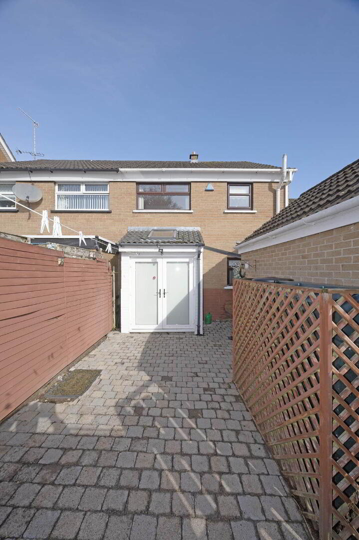 702 Pinebank 18 of 18