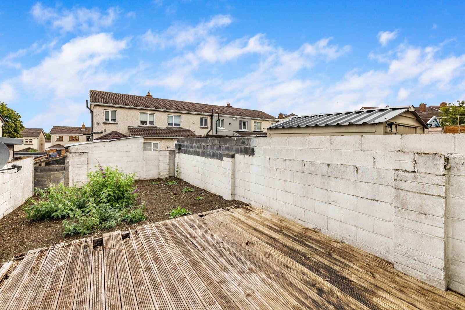 49 Woodford Heights 9 of 10