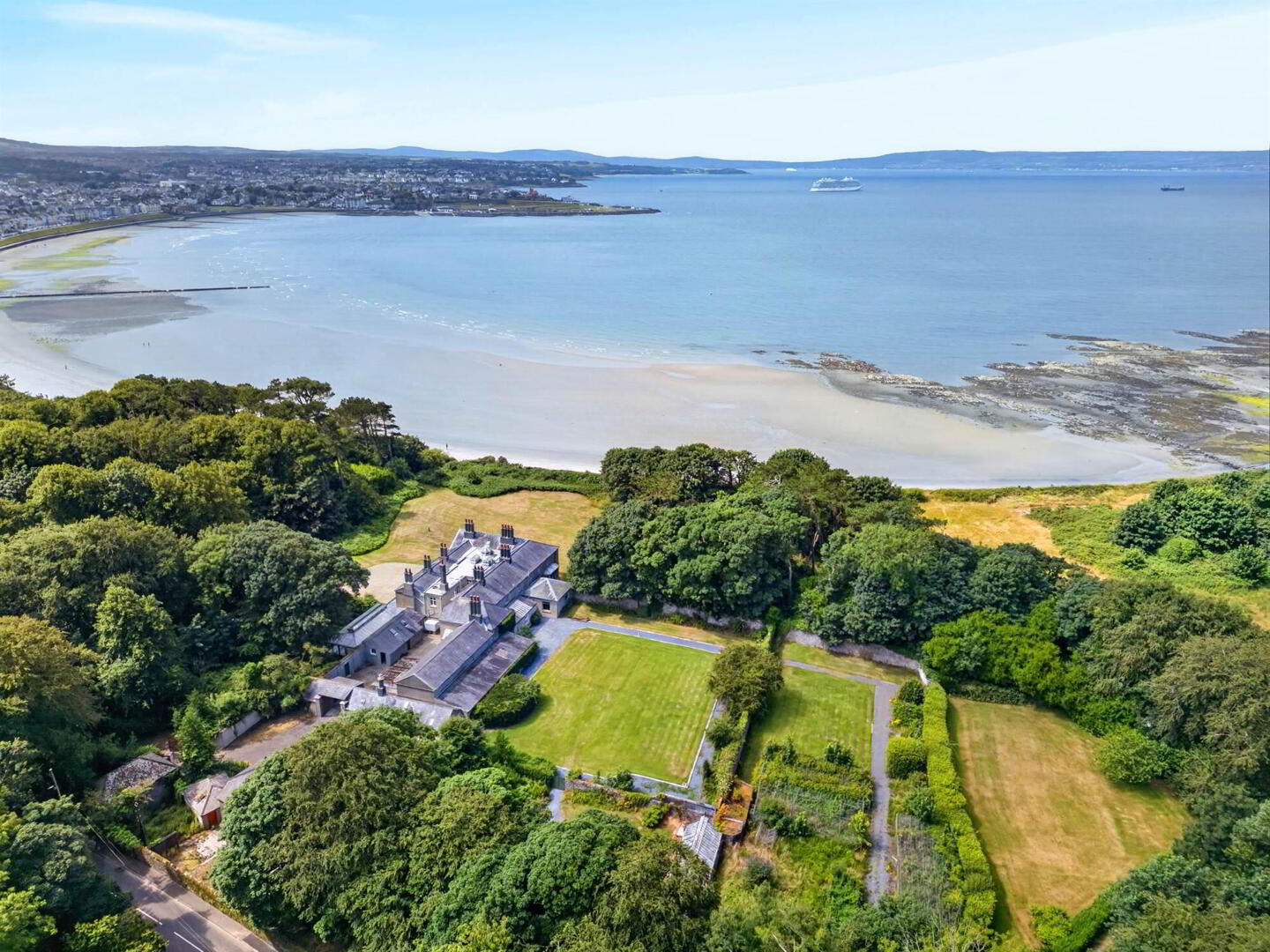 Glenganagh, 39 Bangor Road 1 of 28