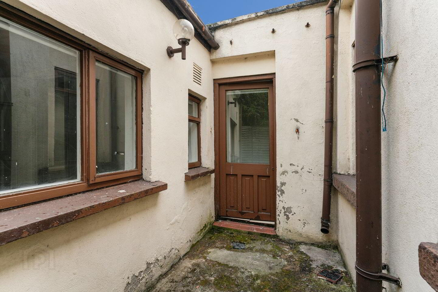 8 Hyacinth Street 17 of 18