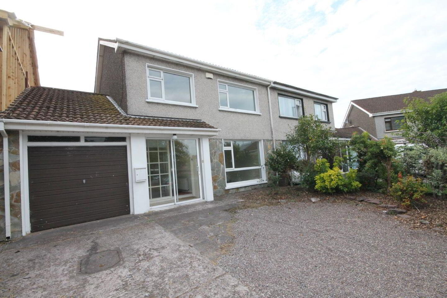 15 Glencoo Gardens 1 of 10