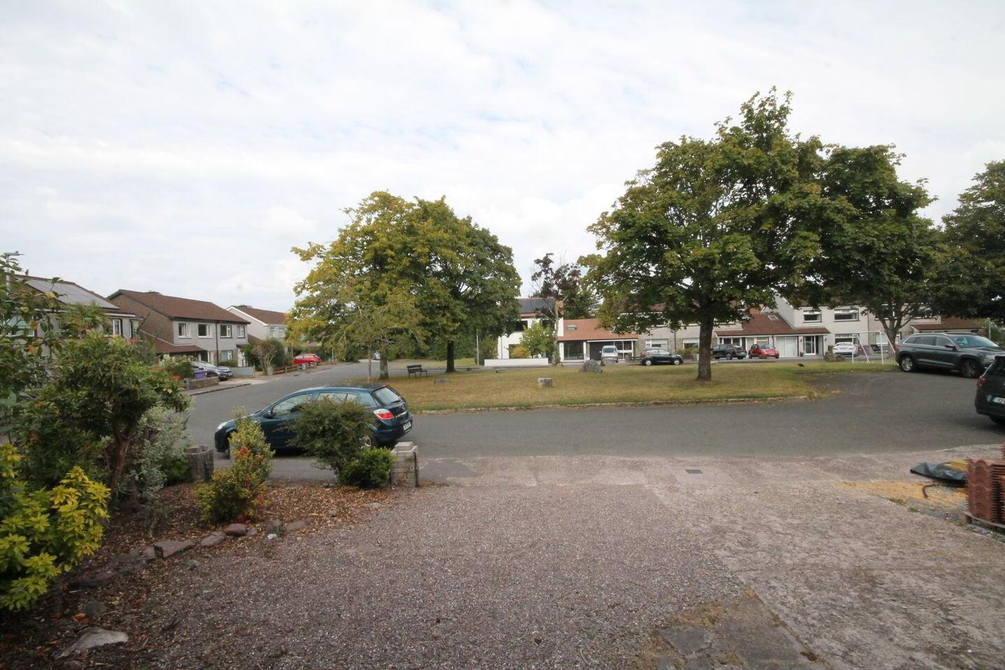15 Glencoo Gardens 2 of 10